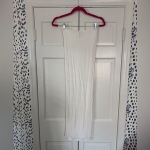 New Thatssofetch Elegant White Maxi Dress size 0